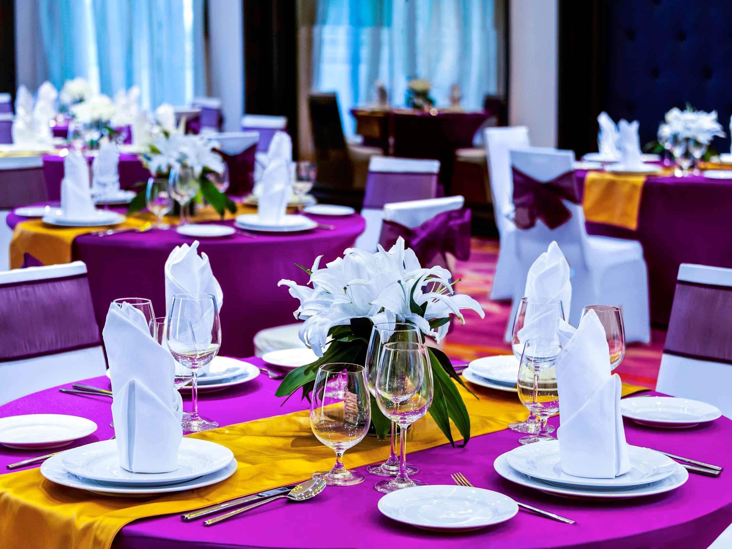 Novotel Goa Resort & Spa Candolim Eksteriør bilde Banquet hall