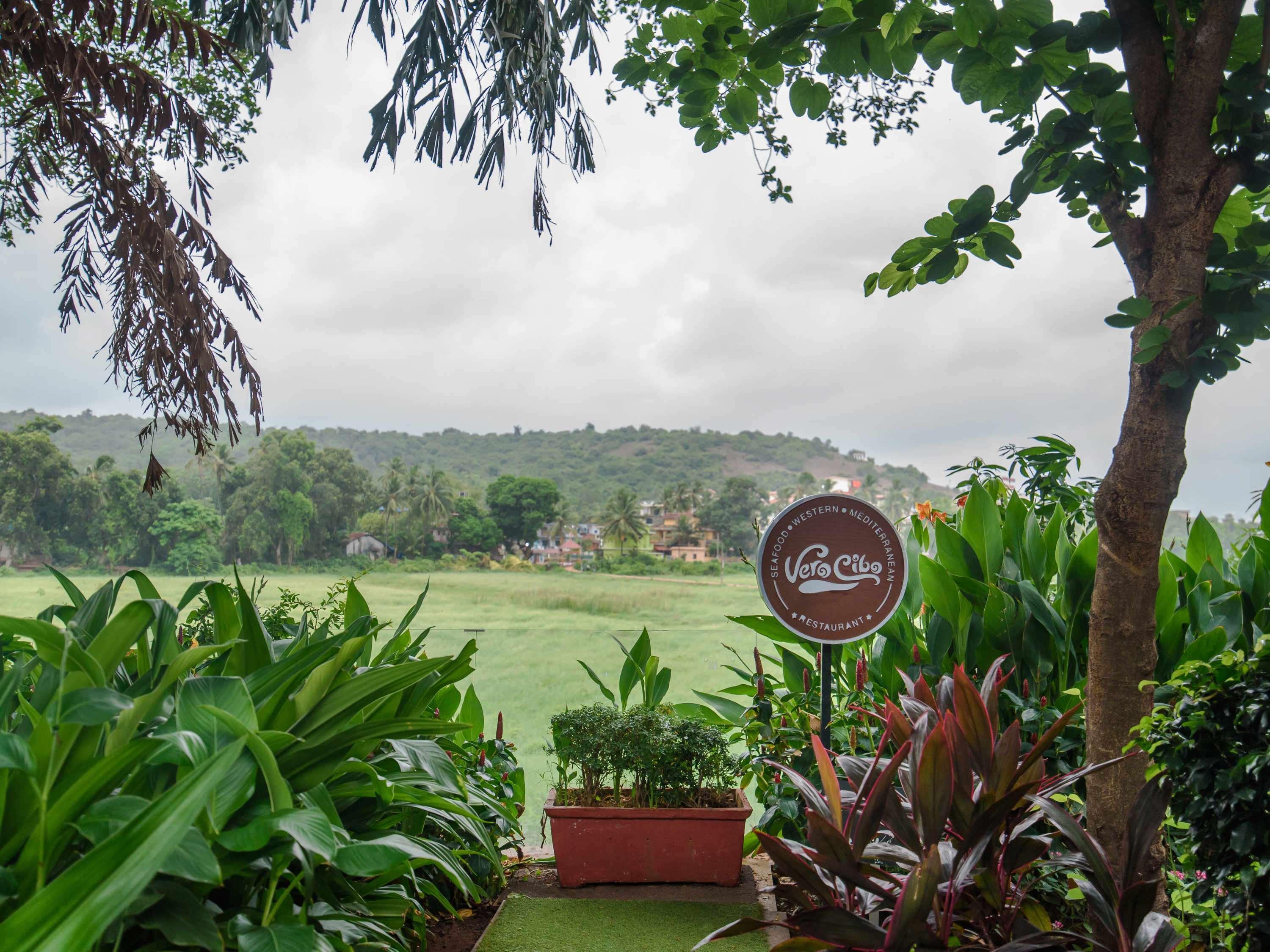 Novotel Goa Resort & Spa Candolim Eksteriør bilde View of the resort